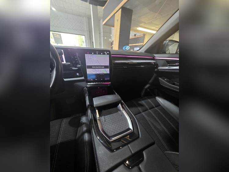 Renault Austral TECHNO E TECH FULL HYBRID 200CV foto 5